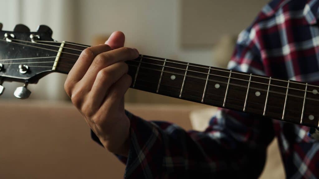 General Measurements Of The Guitar Neck Width