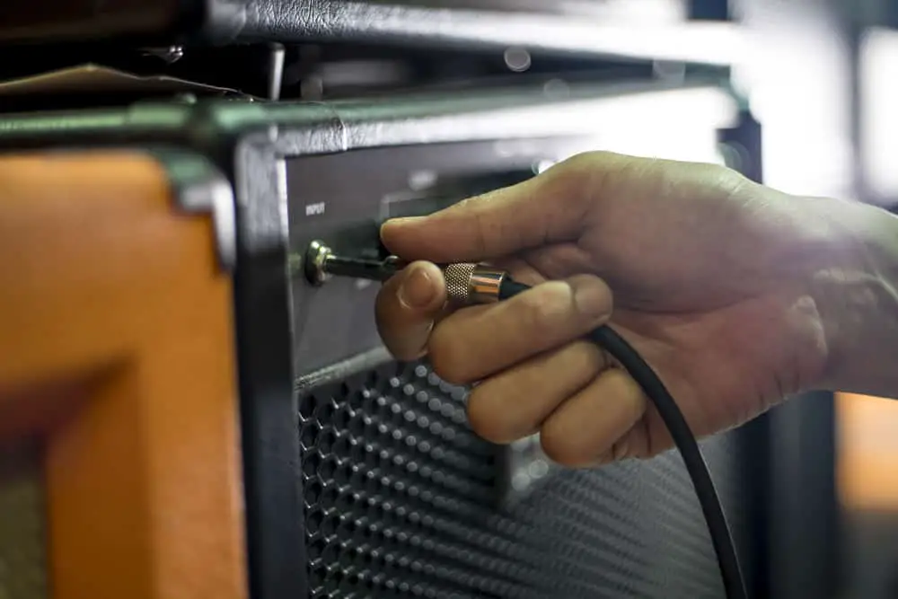 How To Fix A Buzzing Guitar Amplifier?