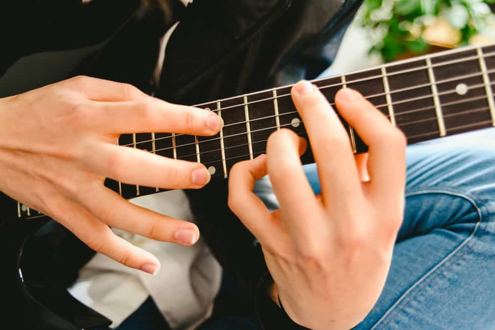 Beginner Guitar Tapping Tips