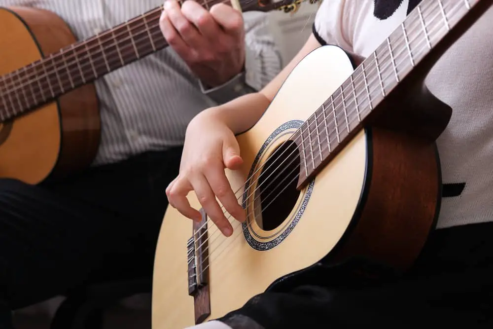 What Is Pleking A Guitar?