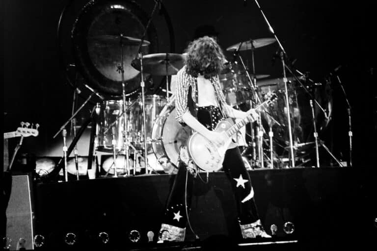 What Guitar Did Jimmy Page Play InstrumentGuys