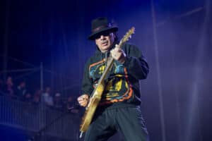 What Guitar Does Santana Play?