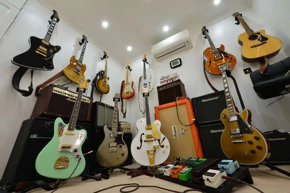 How Many Types Of Guitars Are There?