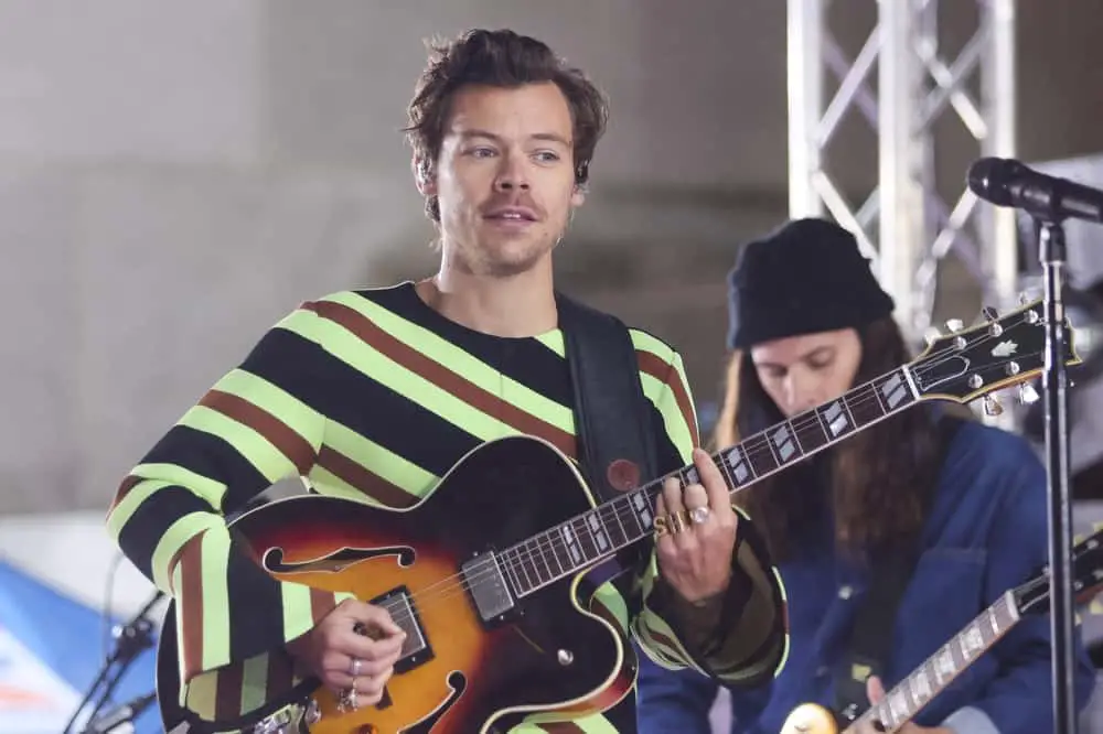 What Guitar Does Harry Styles Play?