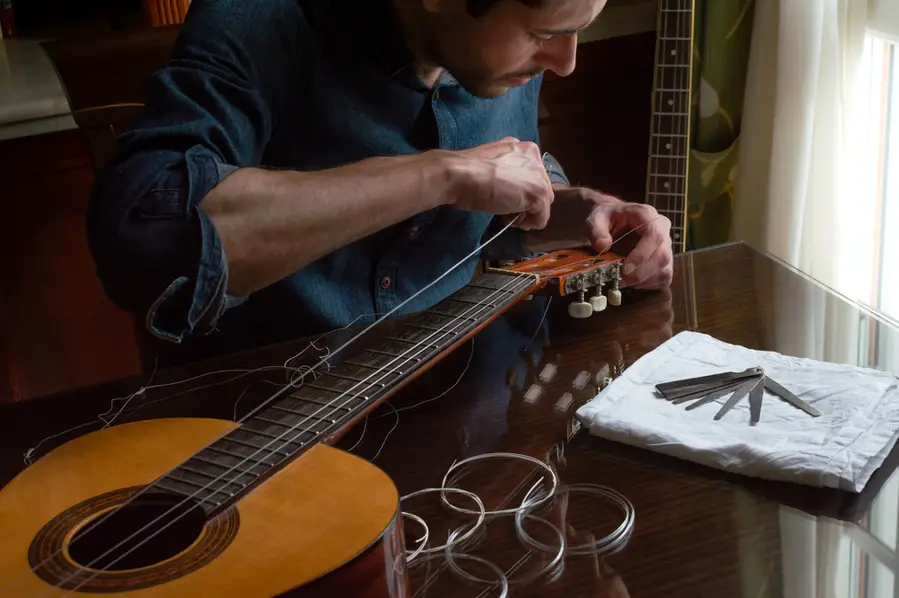 How Long Do Guitar Strings Last?